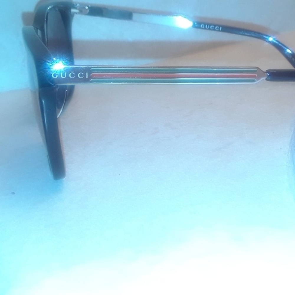 Gucci sun glasses